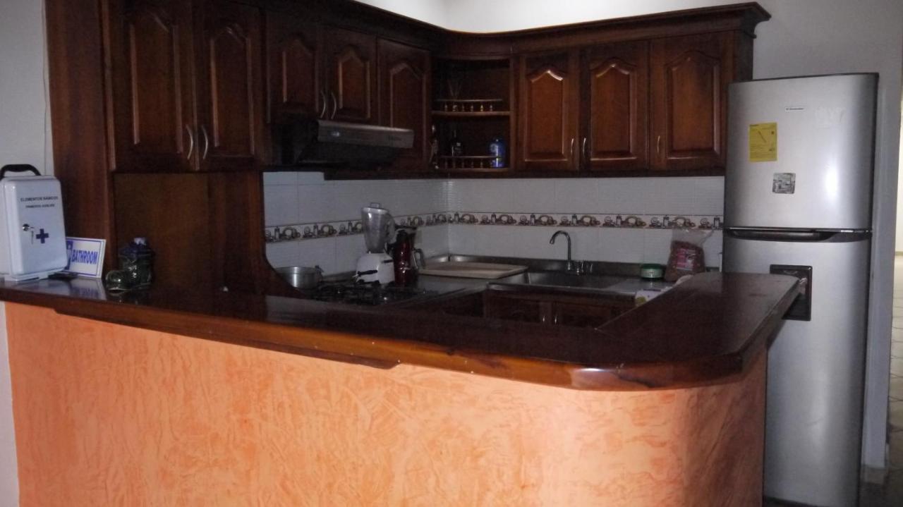 خاردين Hostal Naty Luna المظهر الخارجي الصورة