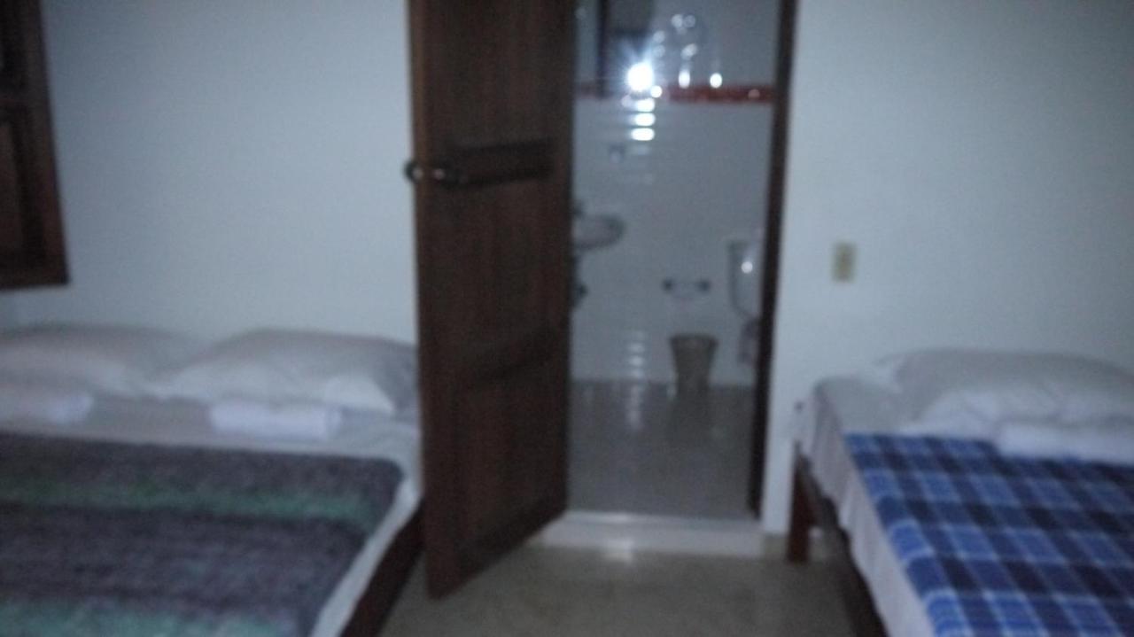 خاردين Hostal Naty Luna المظهر الخارجي الصورة